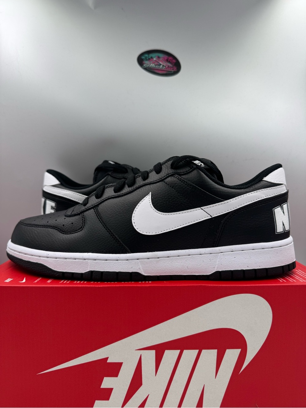 Nike Big Nike Low Black White BRAND NEW Size 12